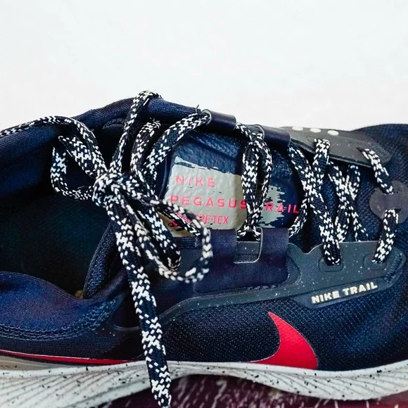 Nike Air Zoom Pegasus Trail 3 GORE-TEX Trail Running Shoes | Obsidian Siren Red - Picture 7 of 7